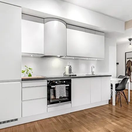 Brand New Top Floor Central Apartment, Easy Access With Train From Vaernes Airport Trondheim